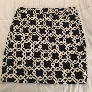 Chic Black and White Patterned Skirt